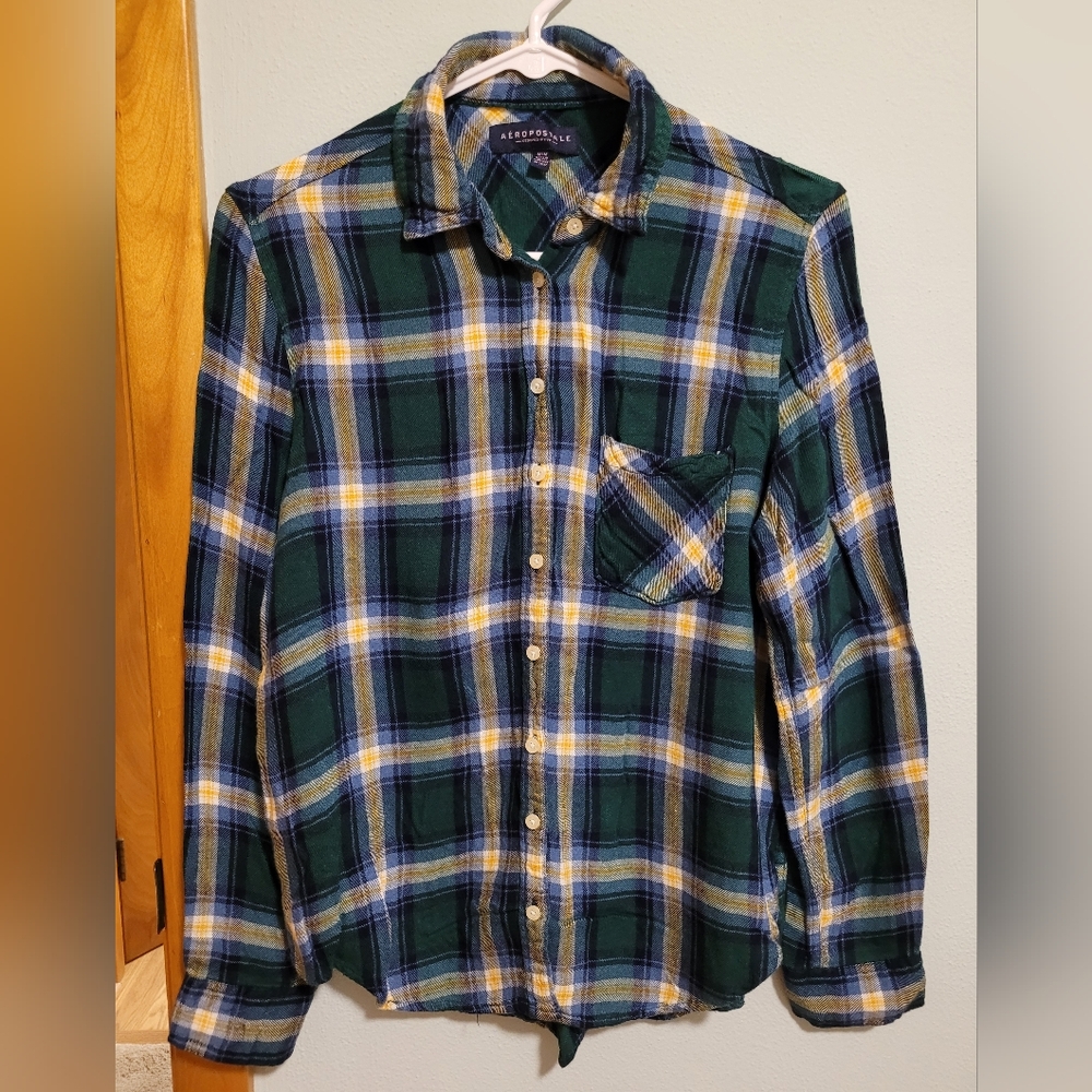 Aeropostale Long Sleeve Plaid Button Down Shirt
